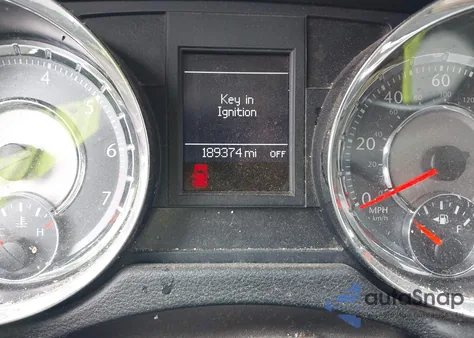 2013 Chrysler Town & Country Touring из США, поврежденный, VIN 2C4RC1BGXDR646592